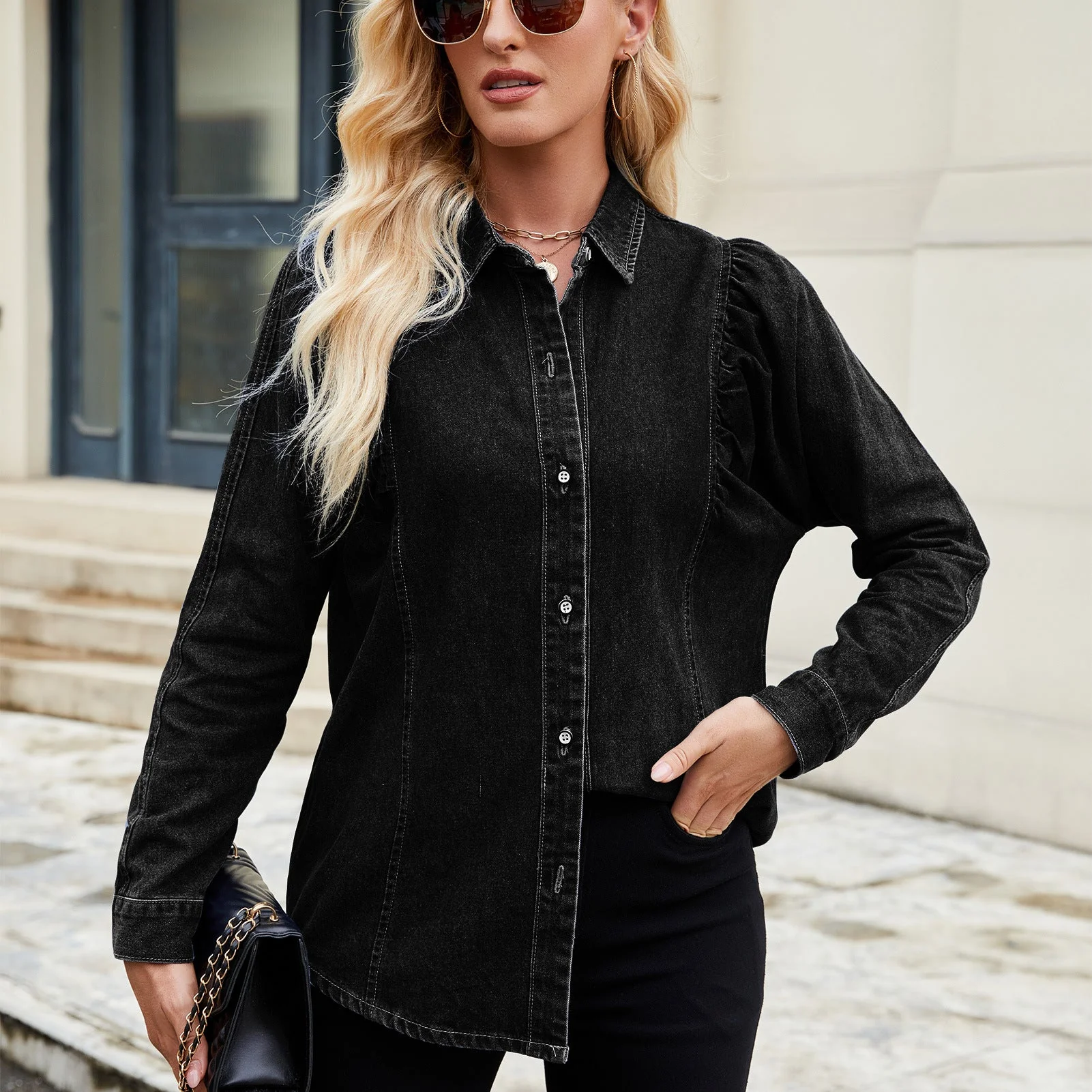 Blouse en denim pour femmes avec des détails en volants et une coupe cintrée - Image 7