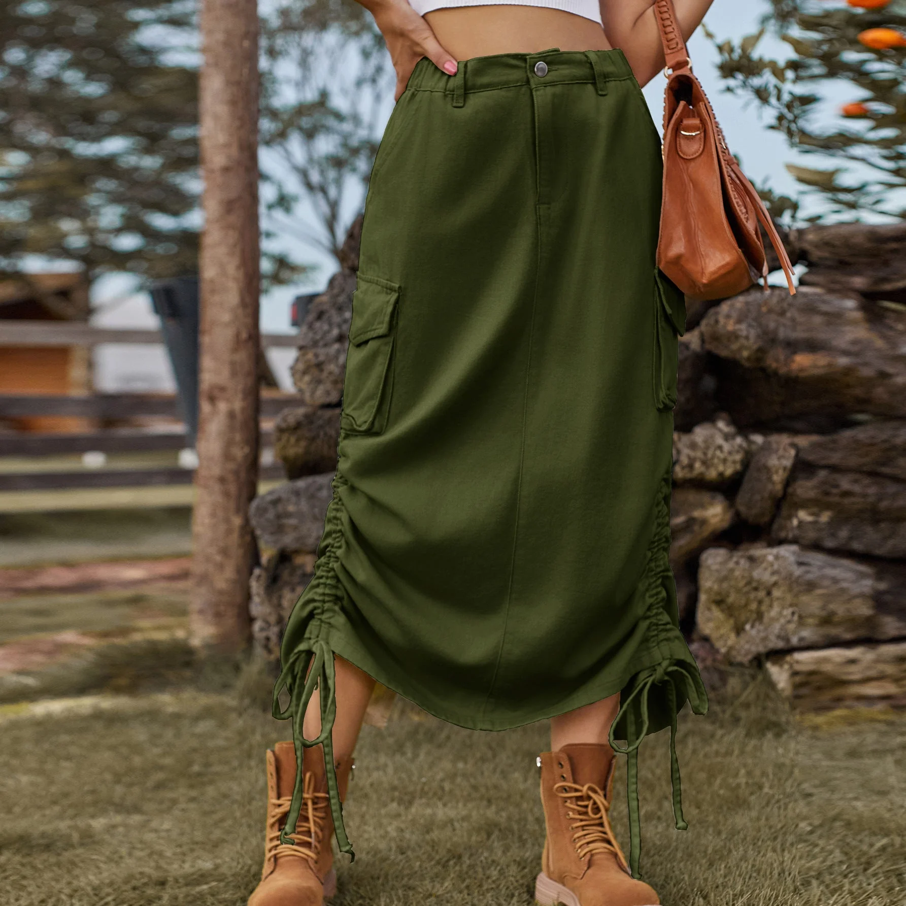 Jupe cargo pour femme avec taille réglable et poches latérales pratiques - Image 8
