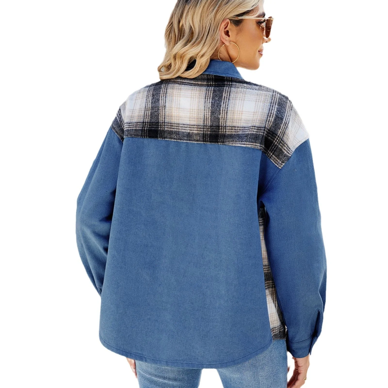 Robe chemise pour femmes avec panneau à carreaux et poches poitrine pratiques - Image 5