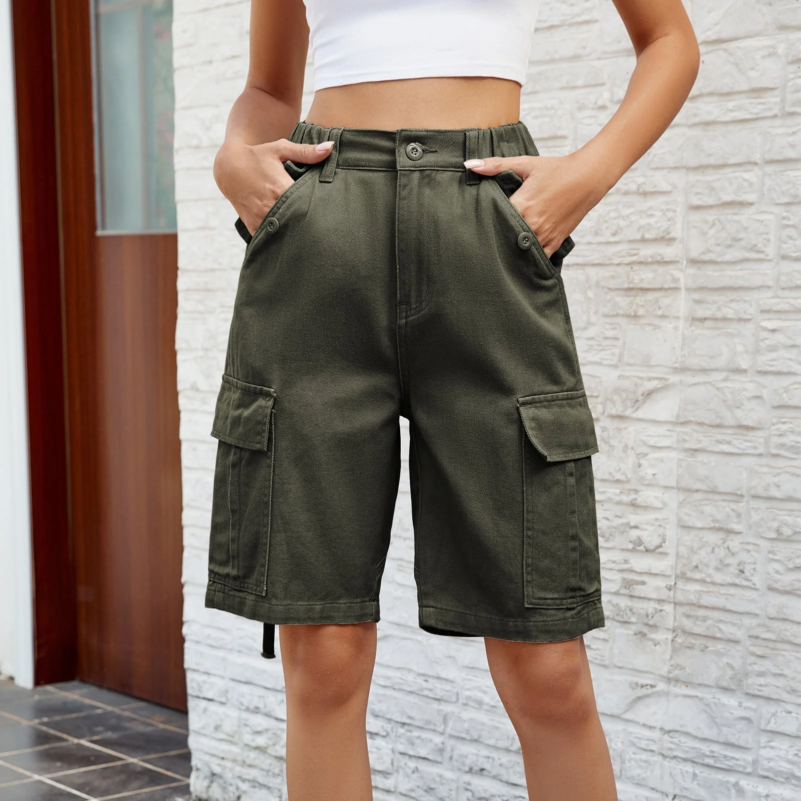 Shorts cargo femmes taille haute avec poches latérales pratiques - Image 2