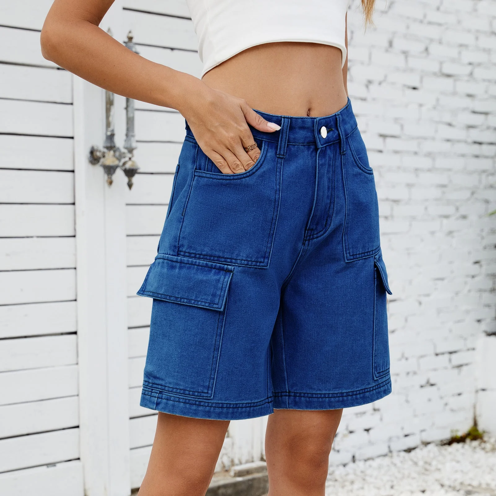 Shorts cargo femme avec poches latérales et taille haute - Image 7